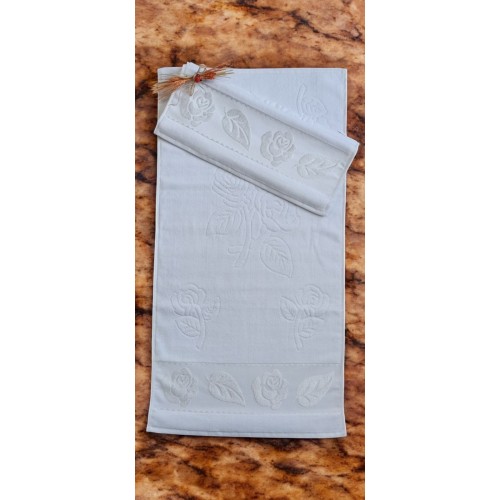 50X90 KADİFE PANÇ HAVLUSU GÜL DESEN  